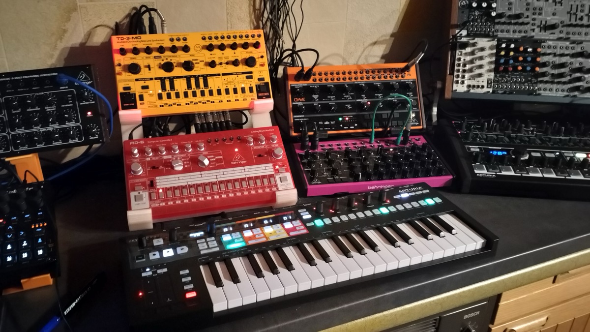 Behringer RD-6